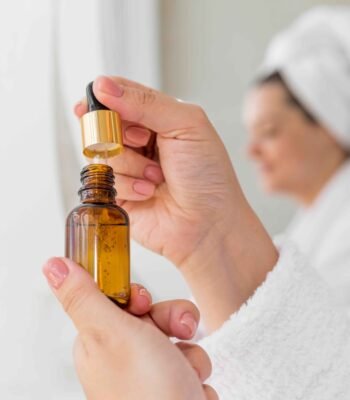 Pure Absolute Oils by RDS ENTERPRISES extracted from flowers and botanicals